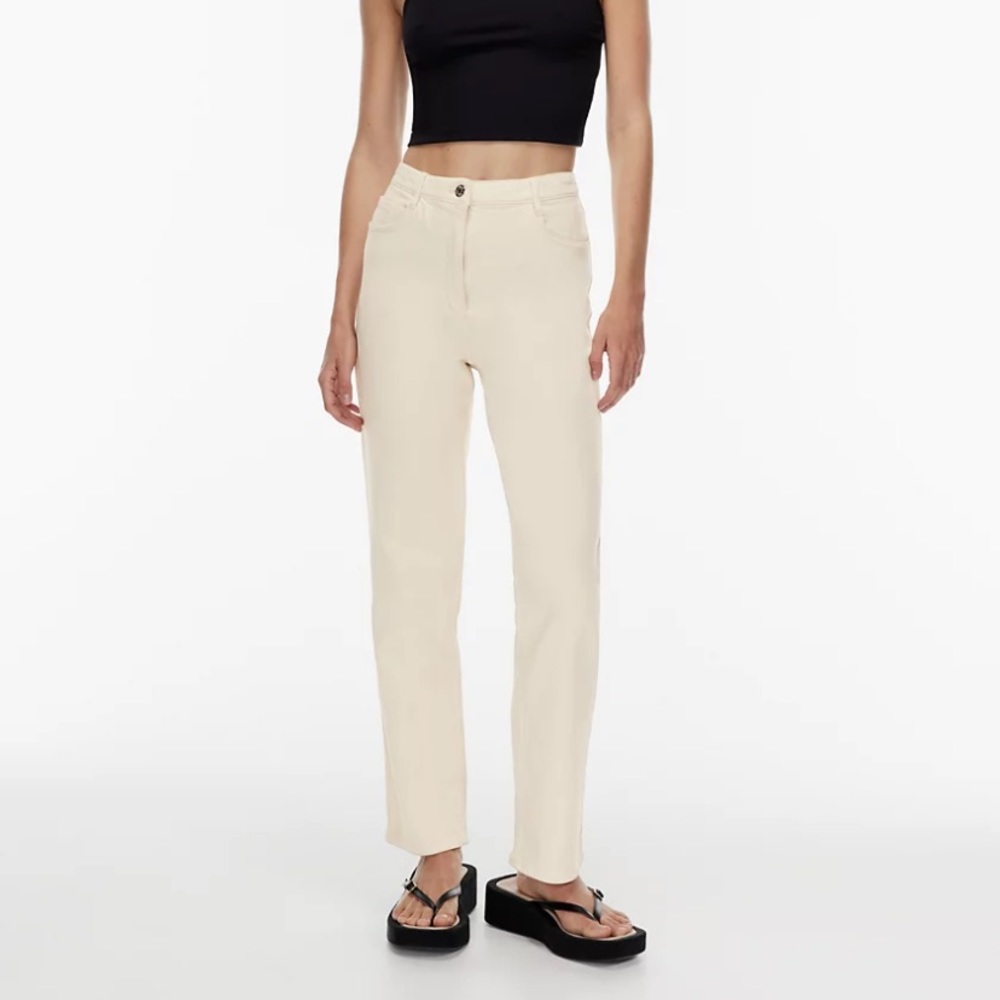 Wilfred Free
The Melina™ Pant
High-waisted, slim-fit twill pants